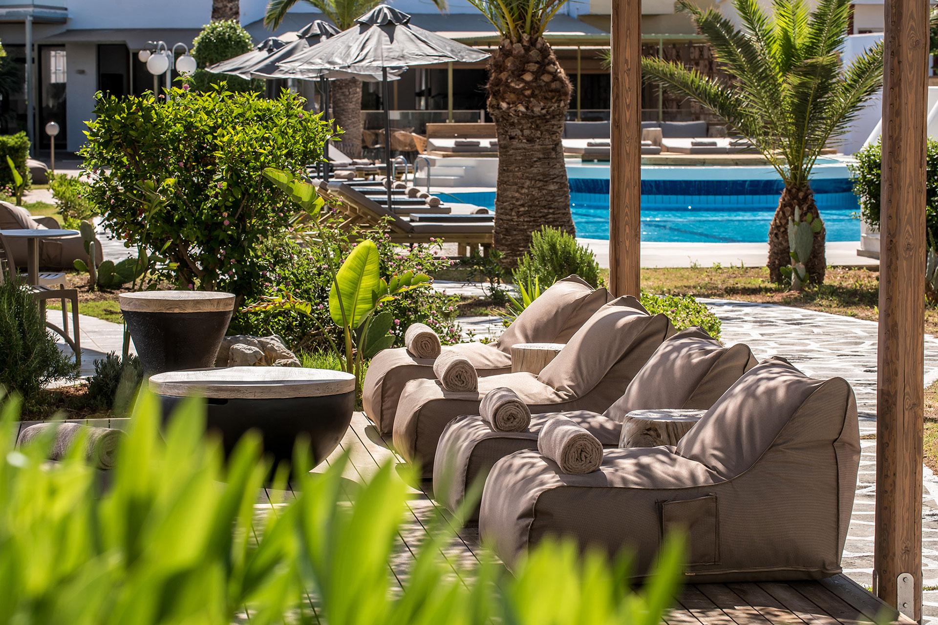 Enorme Maya Beach Hotel-Adults Only Гувес Екстериор снимка